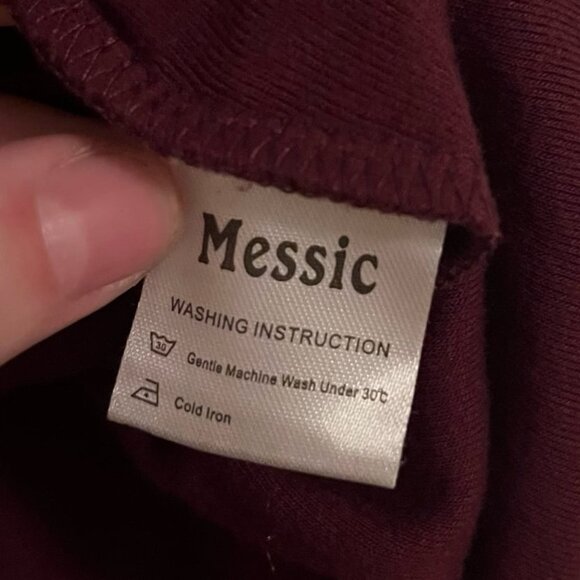 Messic Size Large Maroon Long Sleeve Top with Black/White Plaid Detailing - Picture 4 of 5